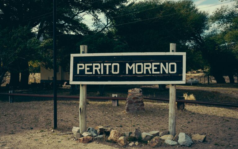 Vintage Perito Moreno Schild in Argentinien