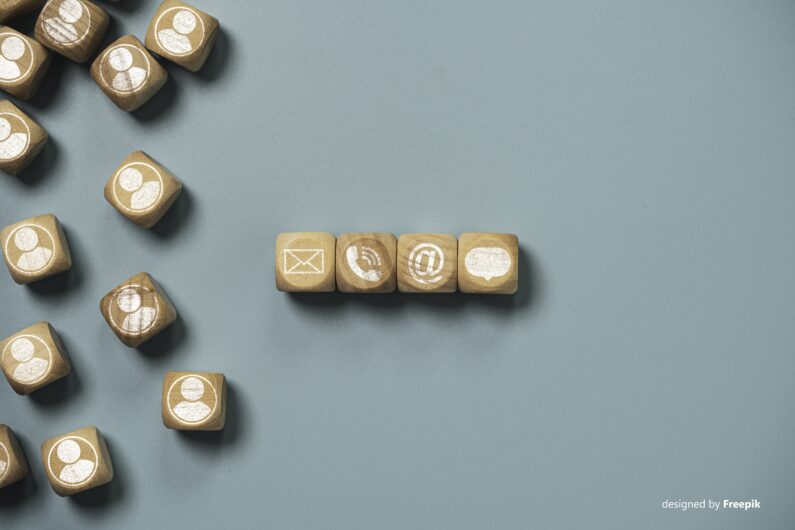 Holzwürfel Kontakt Symbole